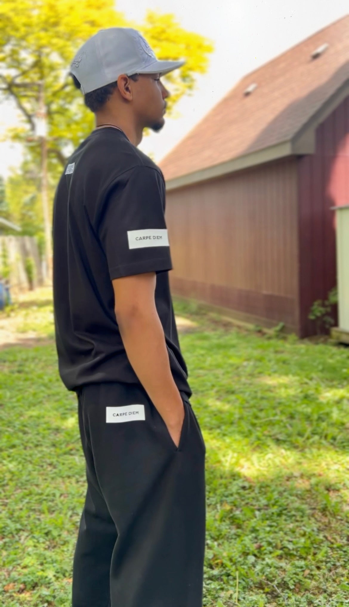 Carpe Diem - Black - T-Shirt